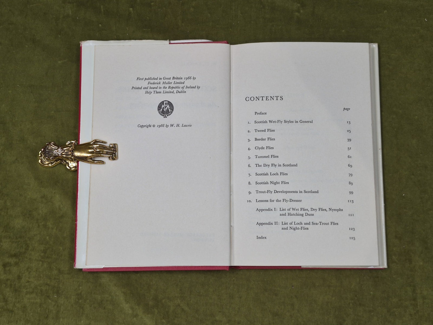Scottish Trout Flies an Analysis and Compendium - W H Lawrie , Muller 1966 HB DJ5