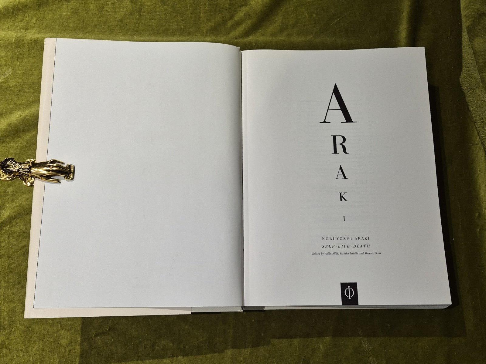 Nobuyoshi Araki "SELF LIFE DEATH" 2005 Hardback English Version6