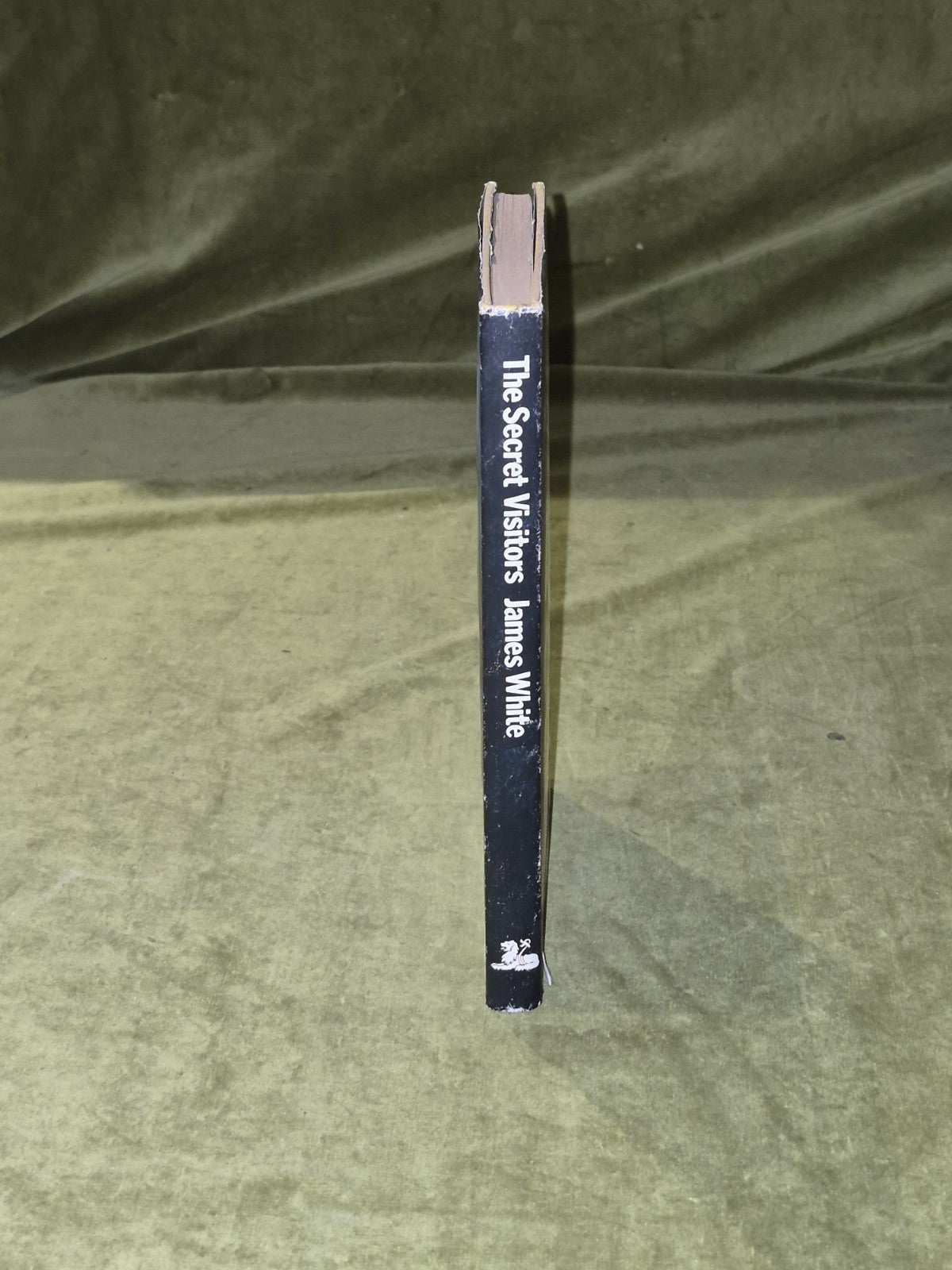 The Secret Visitors - James White -  1974 White Lion Scarce 1st UK Edition HB DJ2