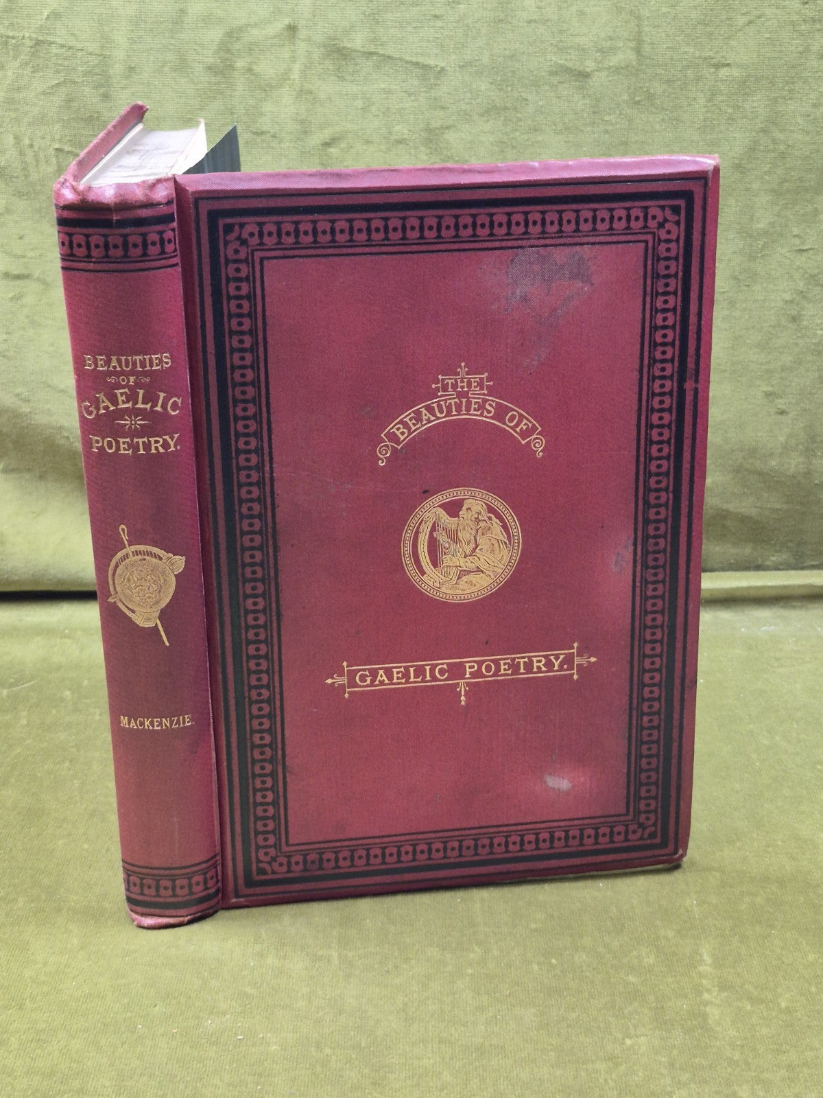 Sar-obair Nam Bard Gaelach or the Beauties of Gaelic Poetry -John Mackenzie 18820