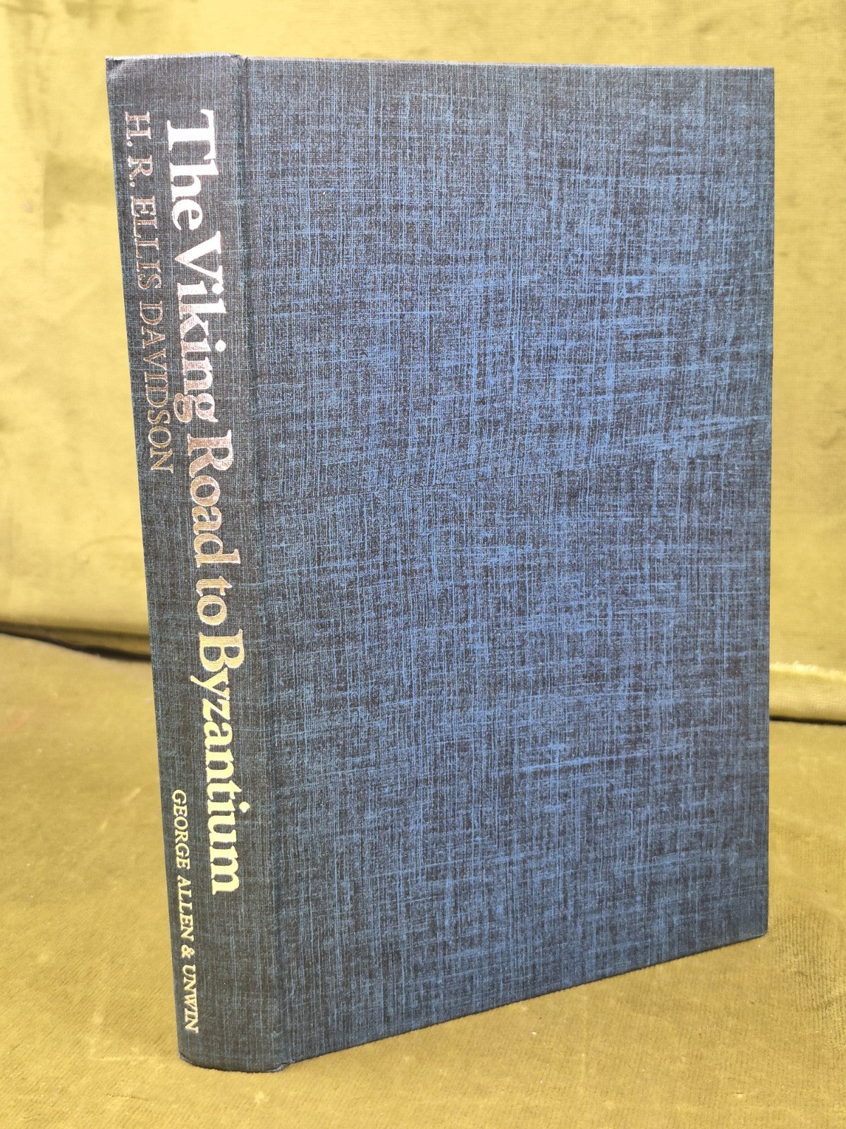 The Viking Road to Byzantium Ellis Davidson 1976 George Allen & Unwin HB DJ2