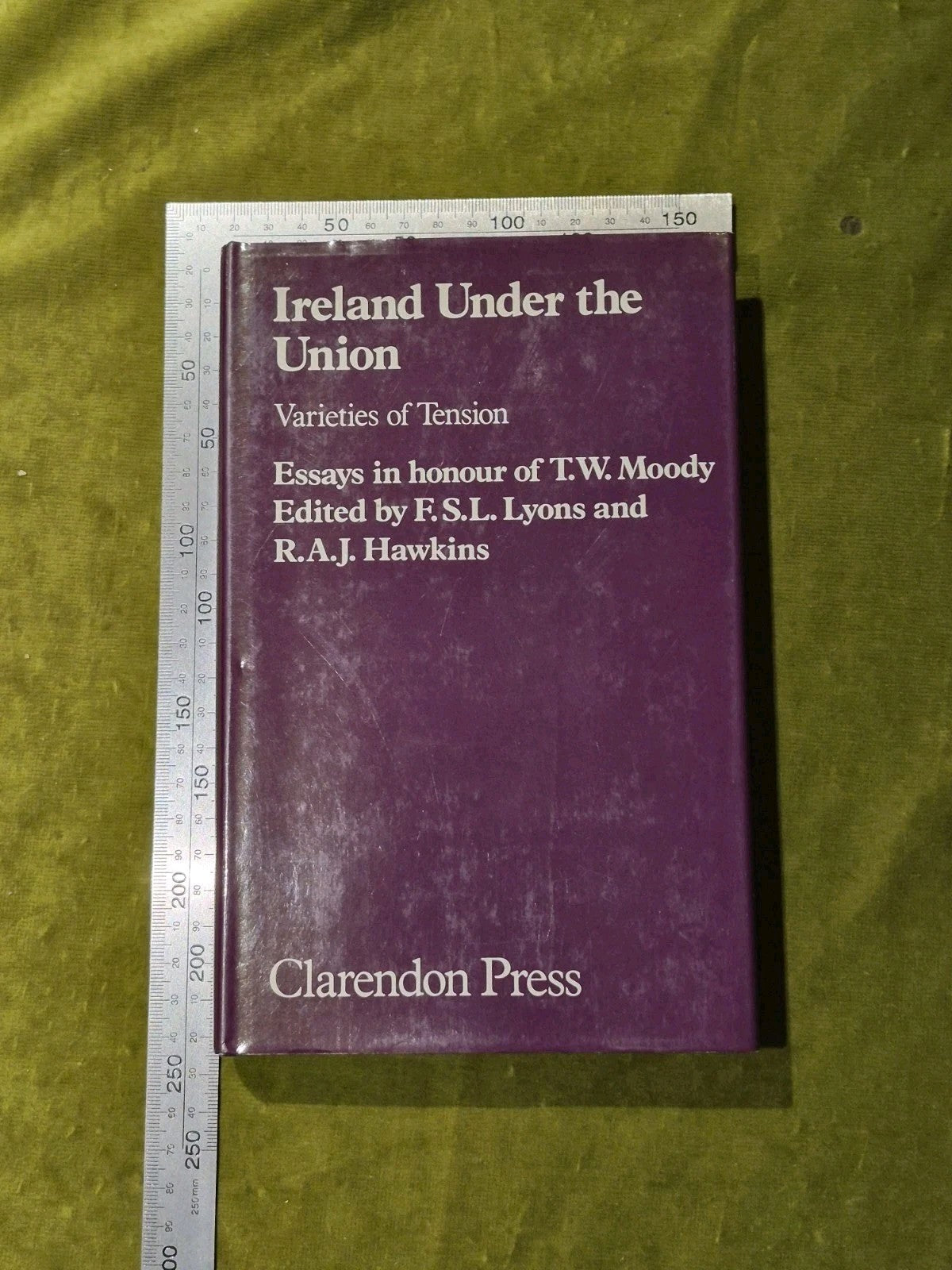 Ireland Under the Union: Varieties of Tension - Lyons, Hawkins - 1980 Clarendon5