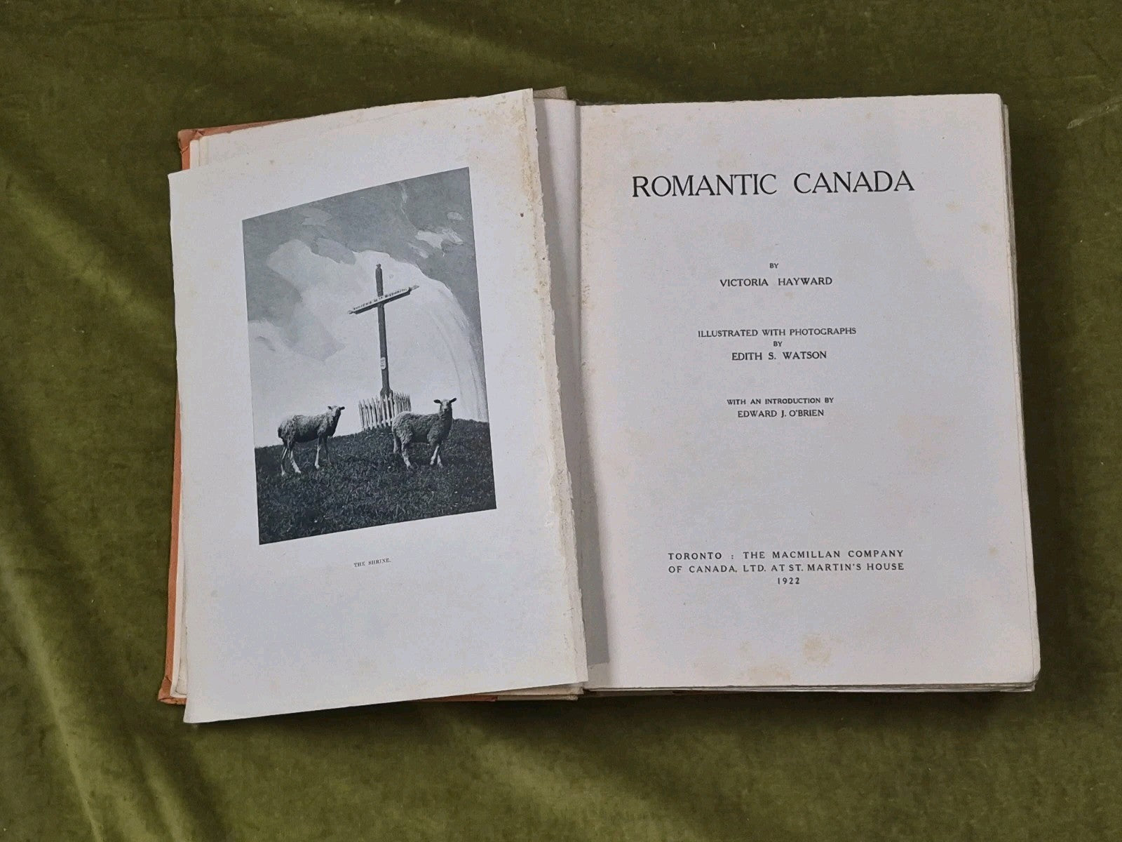 Romantic Canada - Victoria Hayward , Macmillan 1922 1st HB4