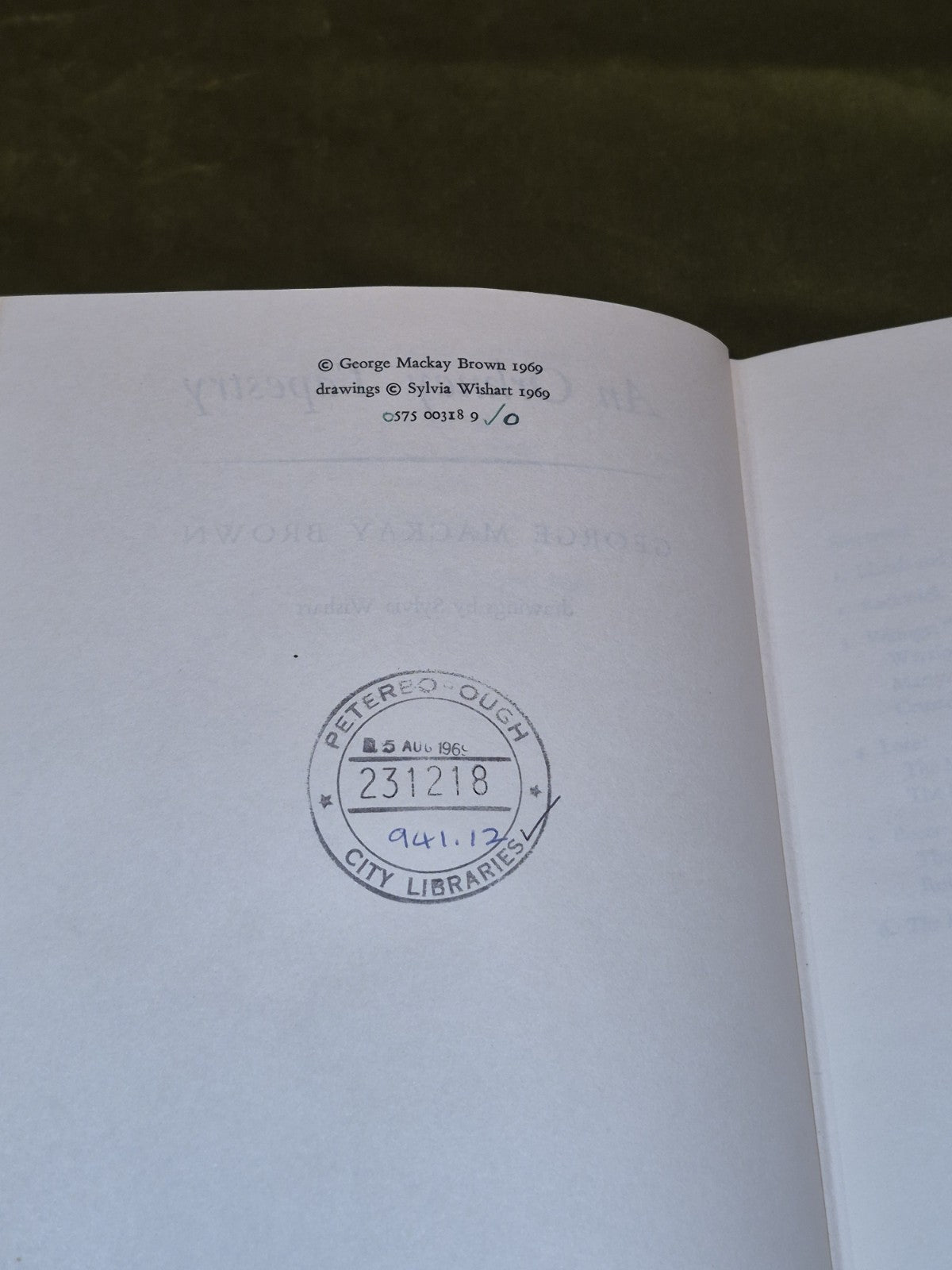 An Orkney Tapestry - George Mackay Brown - Victor Gollancz - 1969 Hb/Dj7