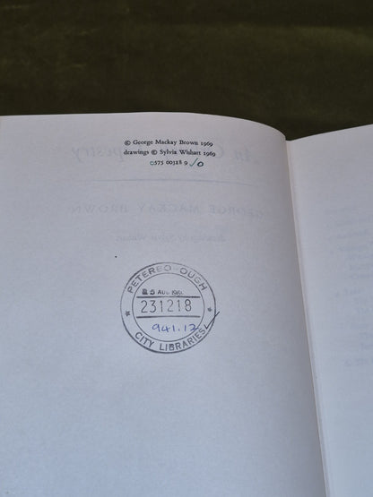 An Orkney Tapestry - George Mackay Brown - Victor Gollancz - 1969 Hb/Dj7