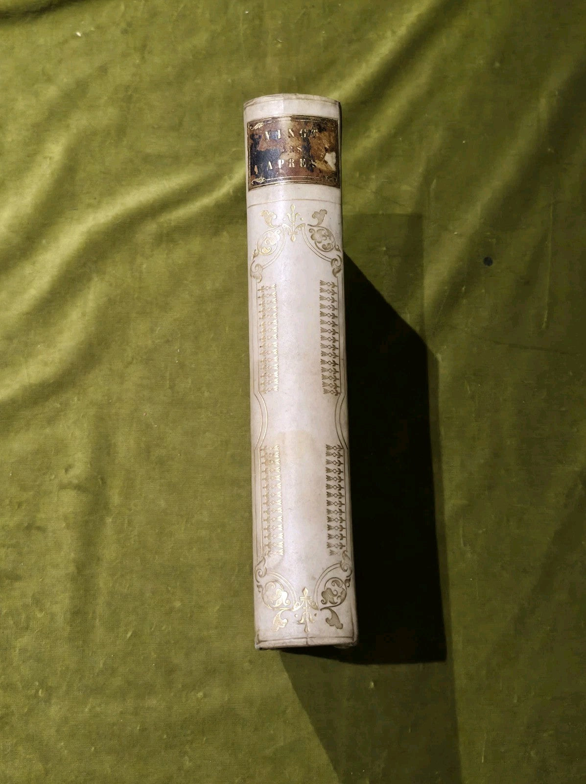 Vignt Ans Apres (Twenty Years After) - Alexandre Dumas 1846 HC Vellum3