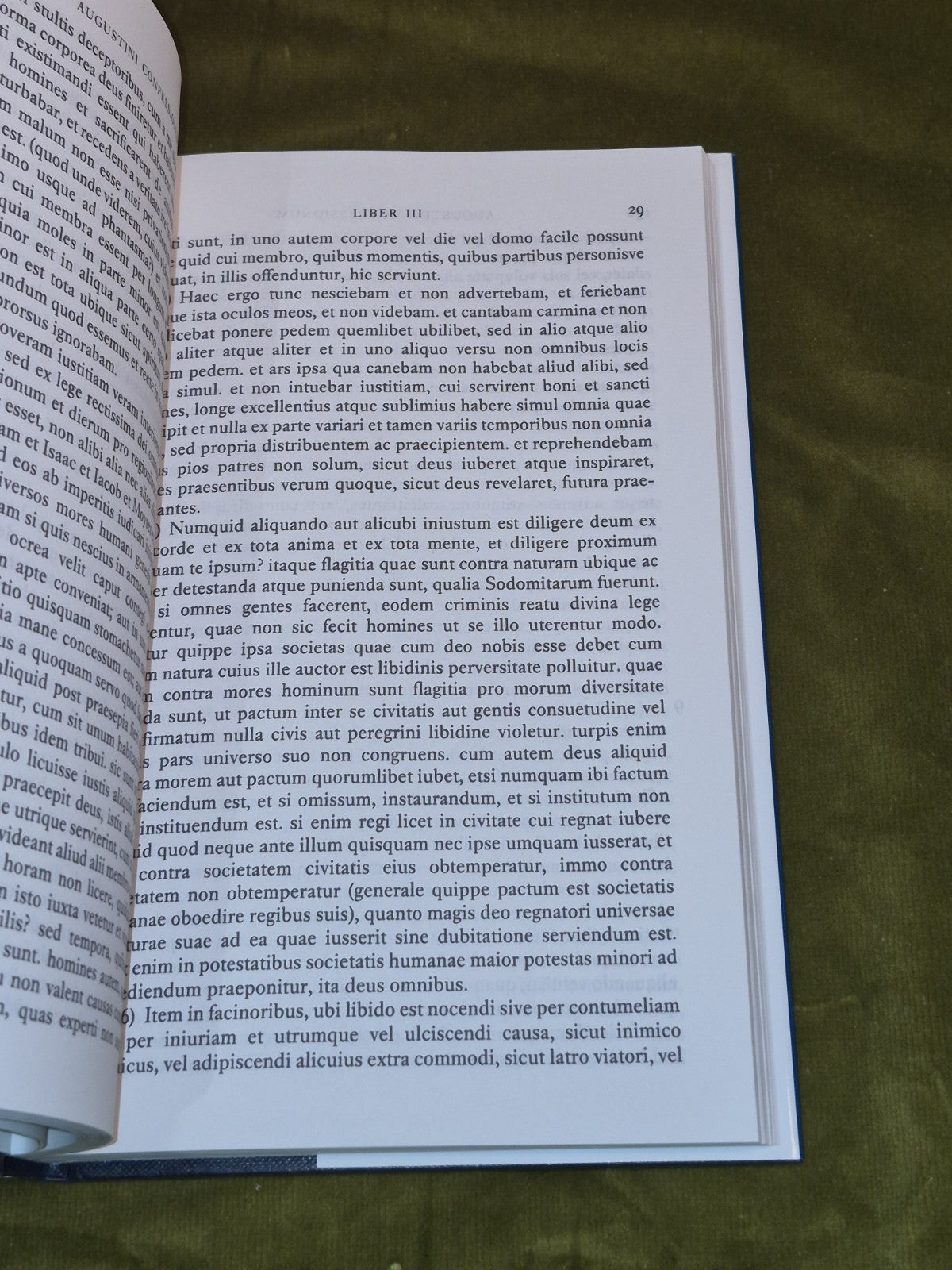 Augustine : Confessions – J. O’Donnell - Oxford Uni Press - 2000 [3 volume set]7