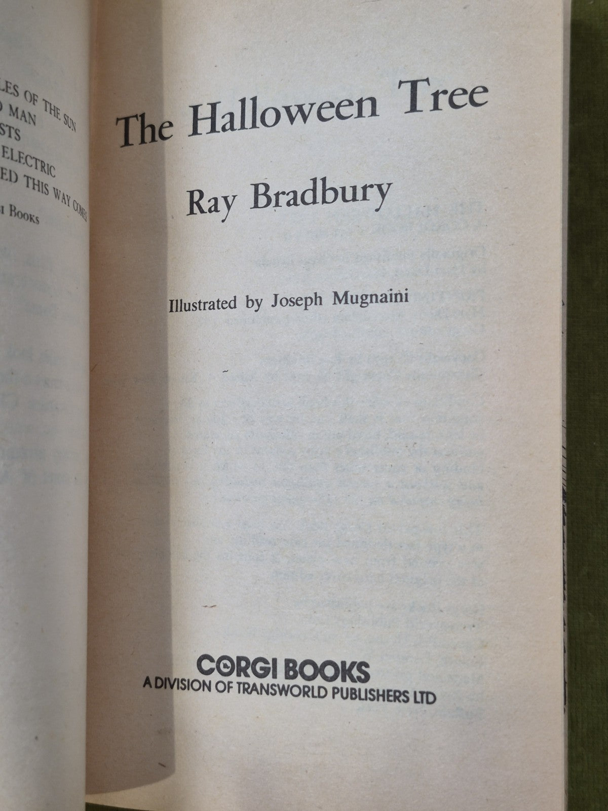 The Halloween Tree by Ray Bradbury Corgi 1975 Joseph Mugnaini6