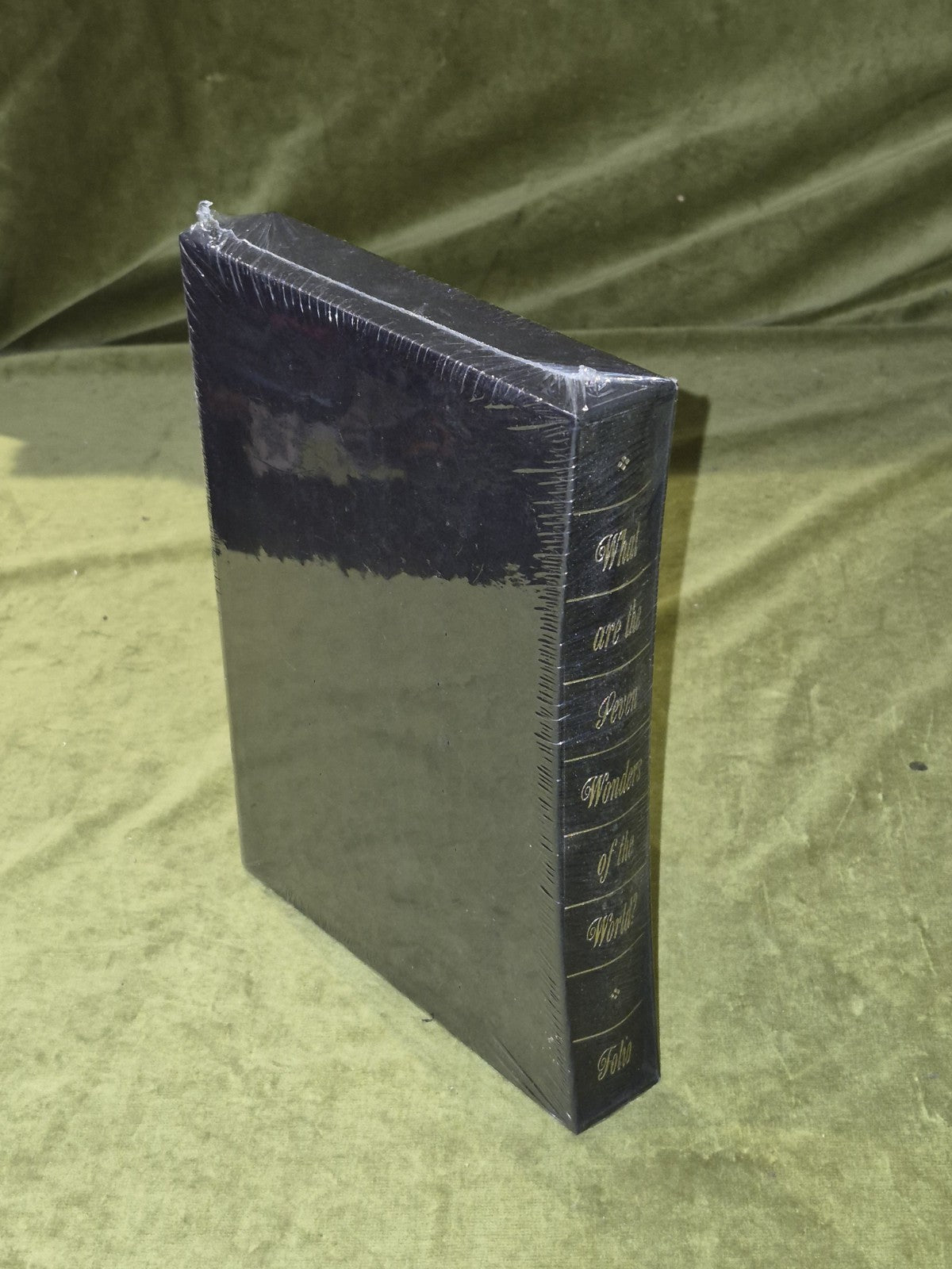 NEW -SEALED FOLIO SOCIETY - WHAT ARE THE SEVEN WONDERS OF THE WORLD0