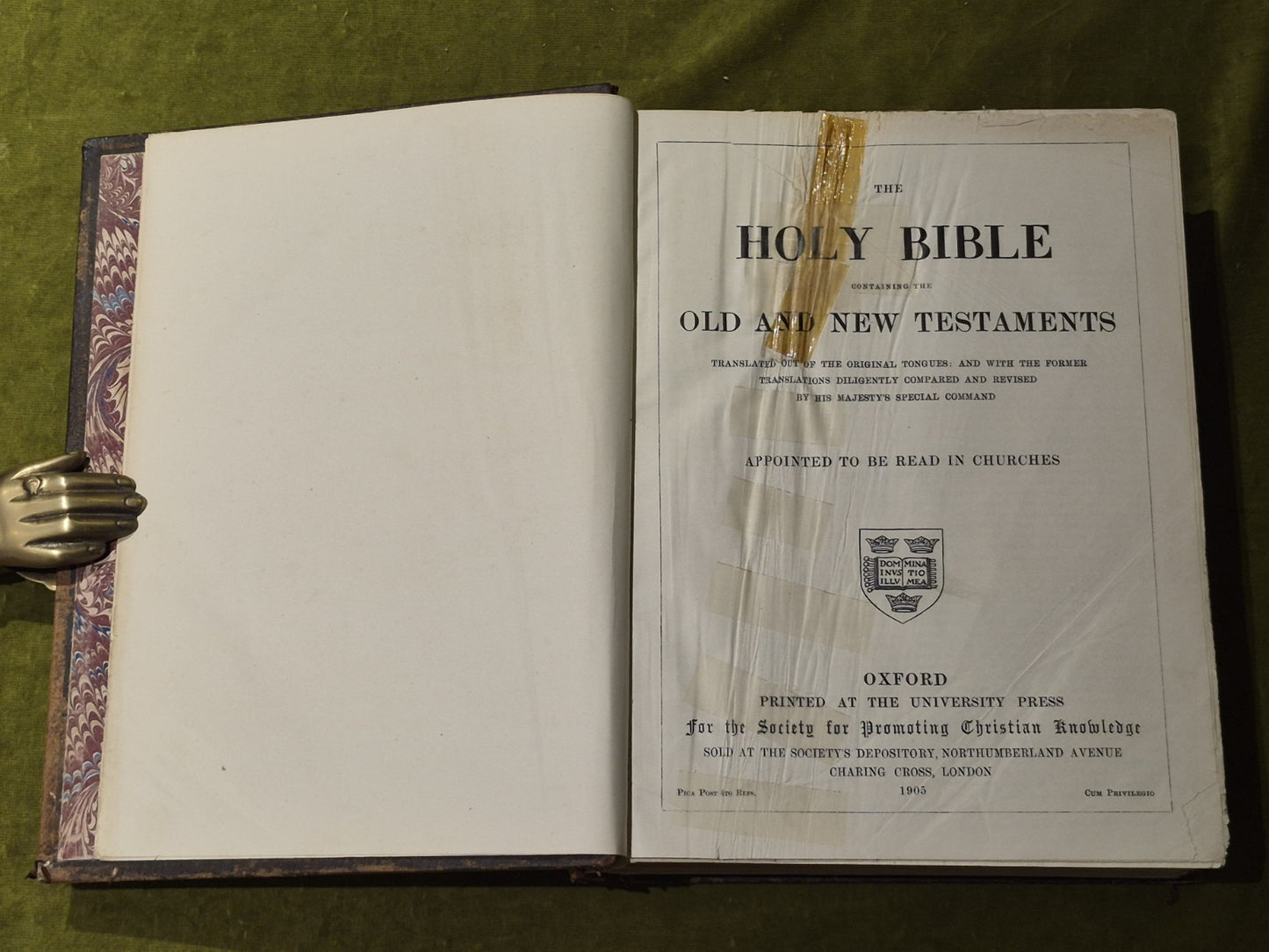 King James Bible - Oxford University Press 19057