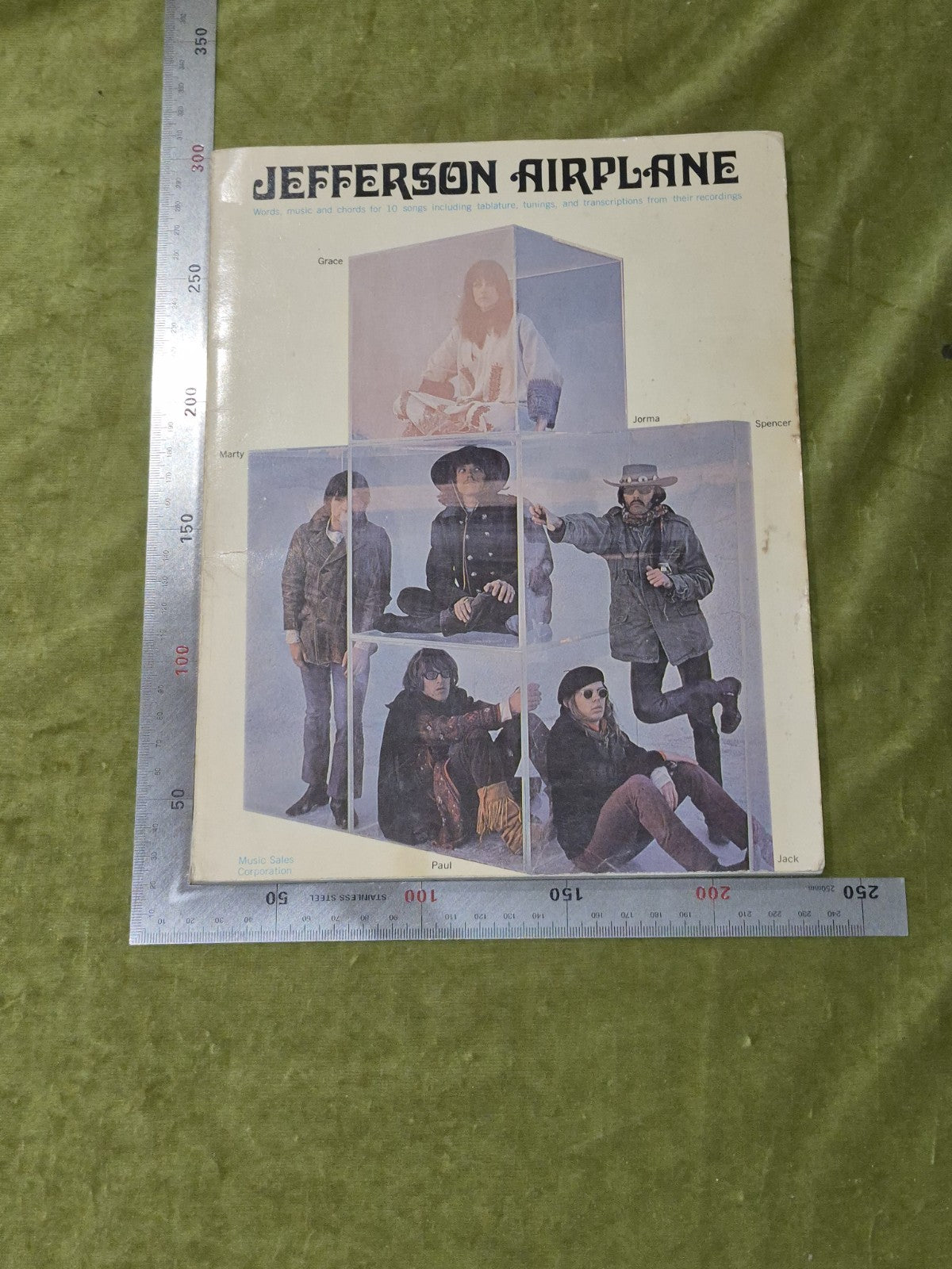 Jefferson Airplane - words, music and chords for 10 songs0