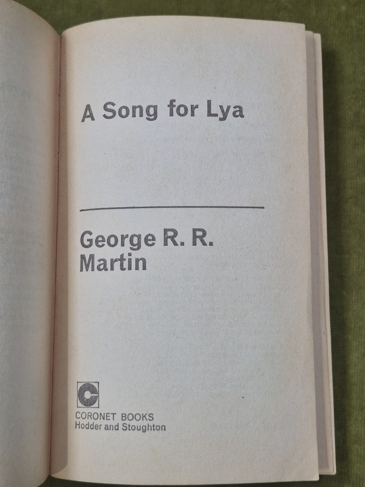 A Song For Lya George R R Martin 1978 First Paperback Edition4