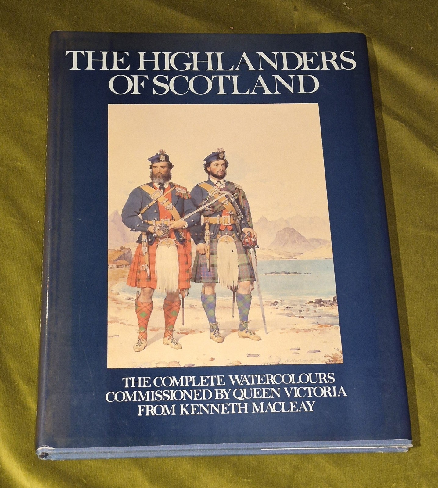The Highlanders of Scotland:  Watercolours of Kenneth Macleay by Delia Millar0