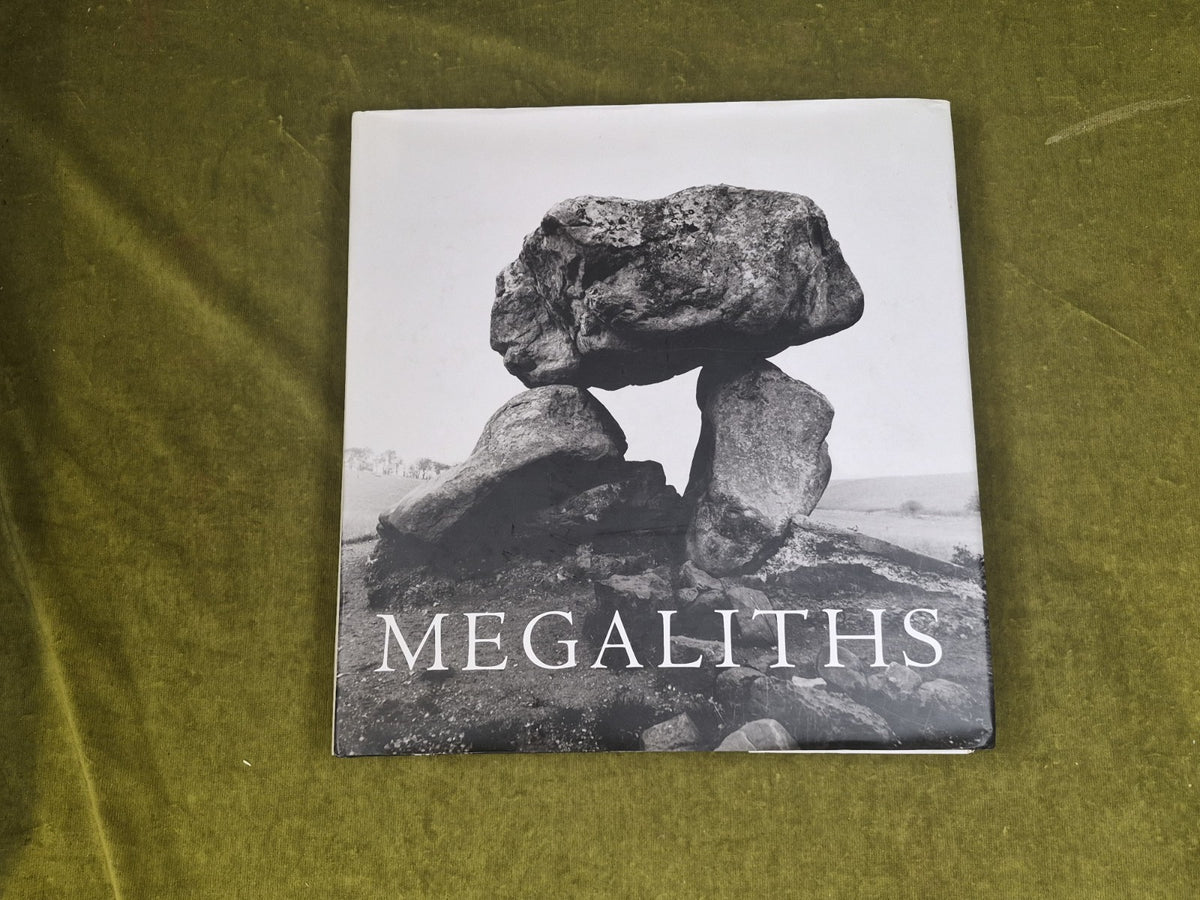 Megaliths the Ancient Stone Monuments of England & Wales David & Lai Ngan Corio0