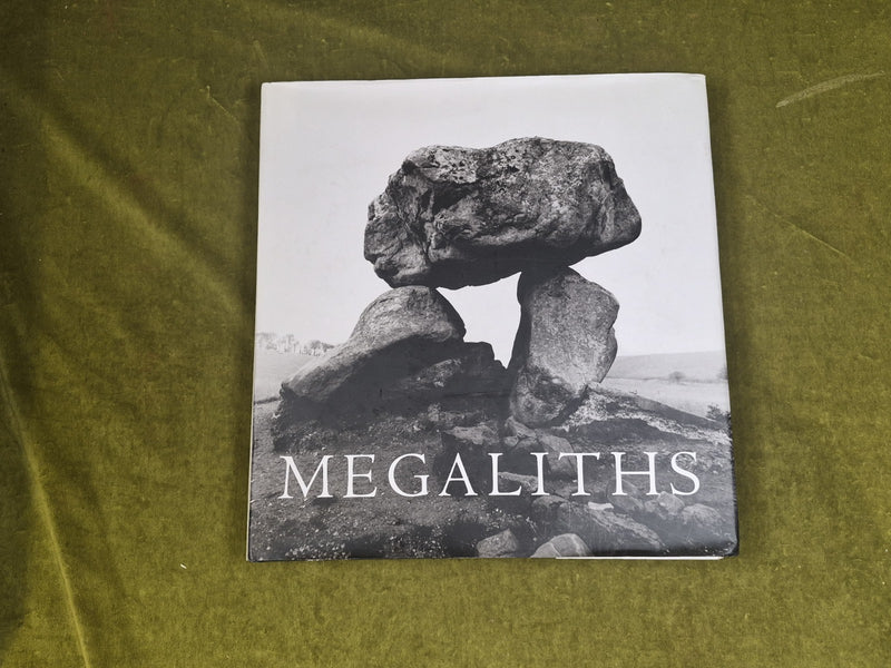 Megaliths the Ancient Stone Monuments of England & Wales David & Lai Ngan Corio0