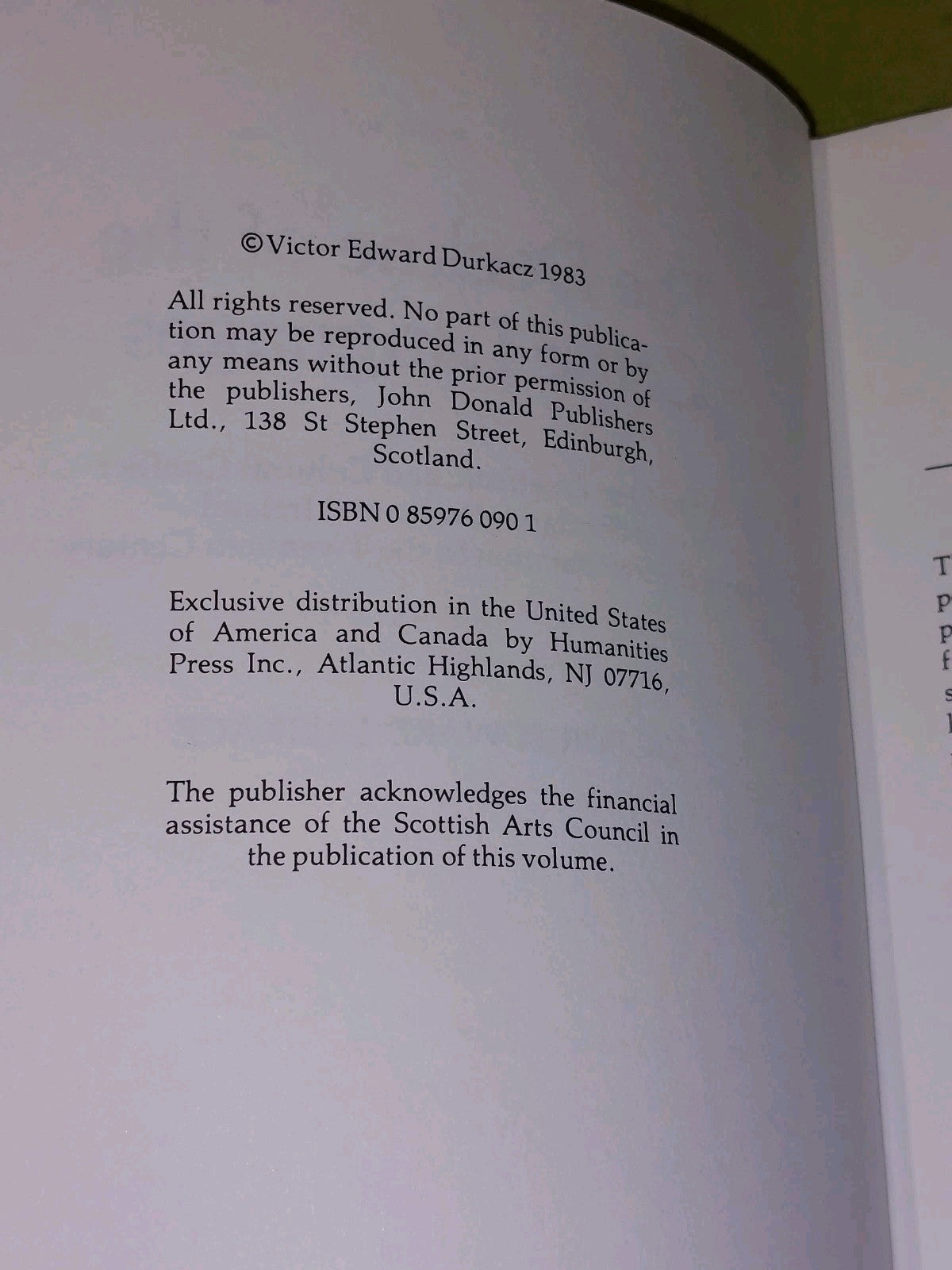 The Decline of the Celtic Languages by Victor Edward Durkacz [John Donald] 19835