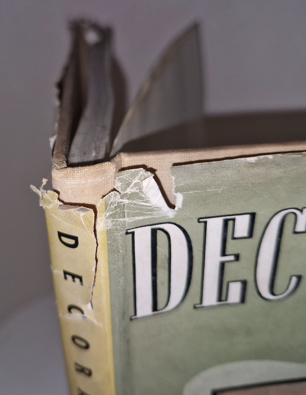 Decorative art. The Studio yearbook 1951-52 (hardback) With Dust Jacket.1