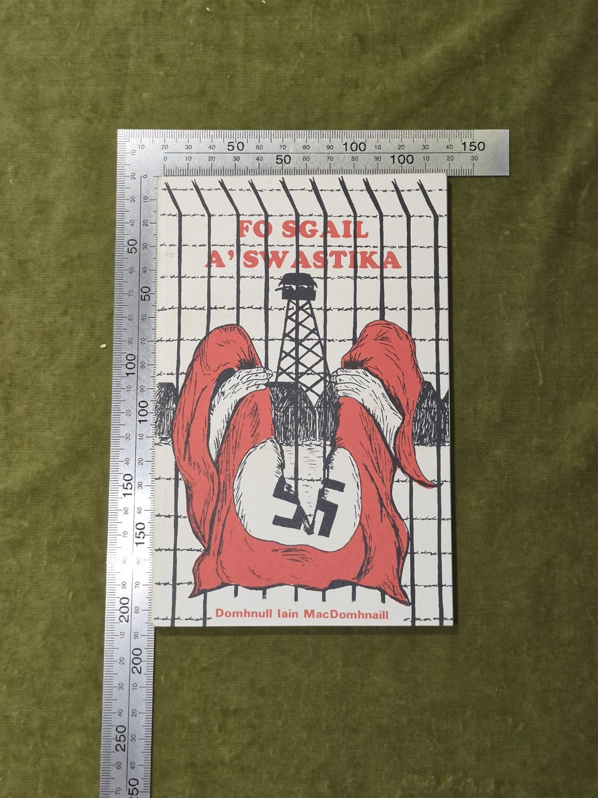 Fo Sgail A' Swastika - Domhnull Iain MacDomhnaill , Club Leabhar 1974 PB3