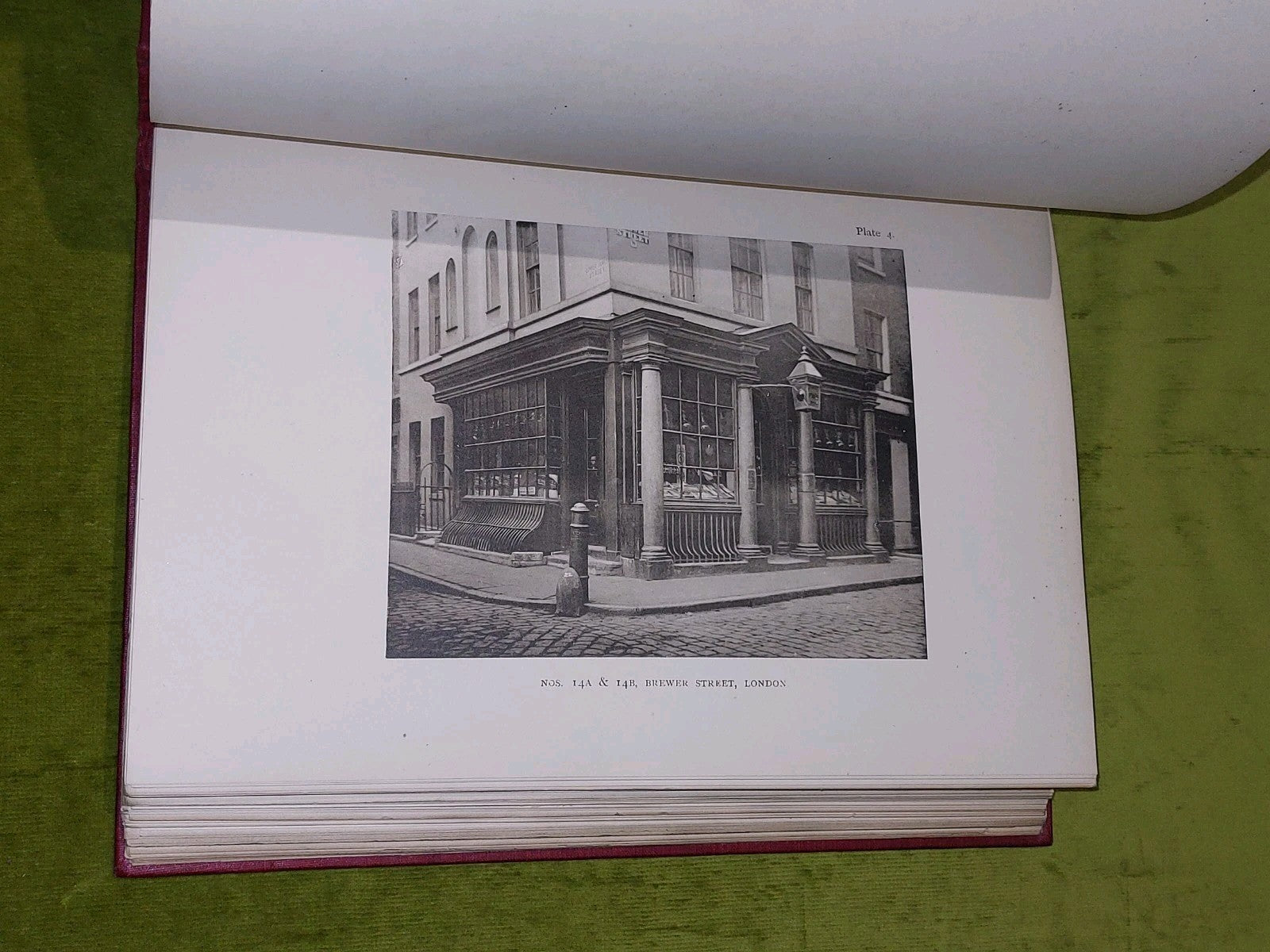 1907 English Shop Fronts Old & New By Horace Dan5