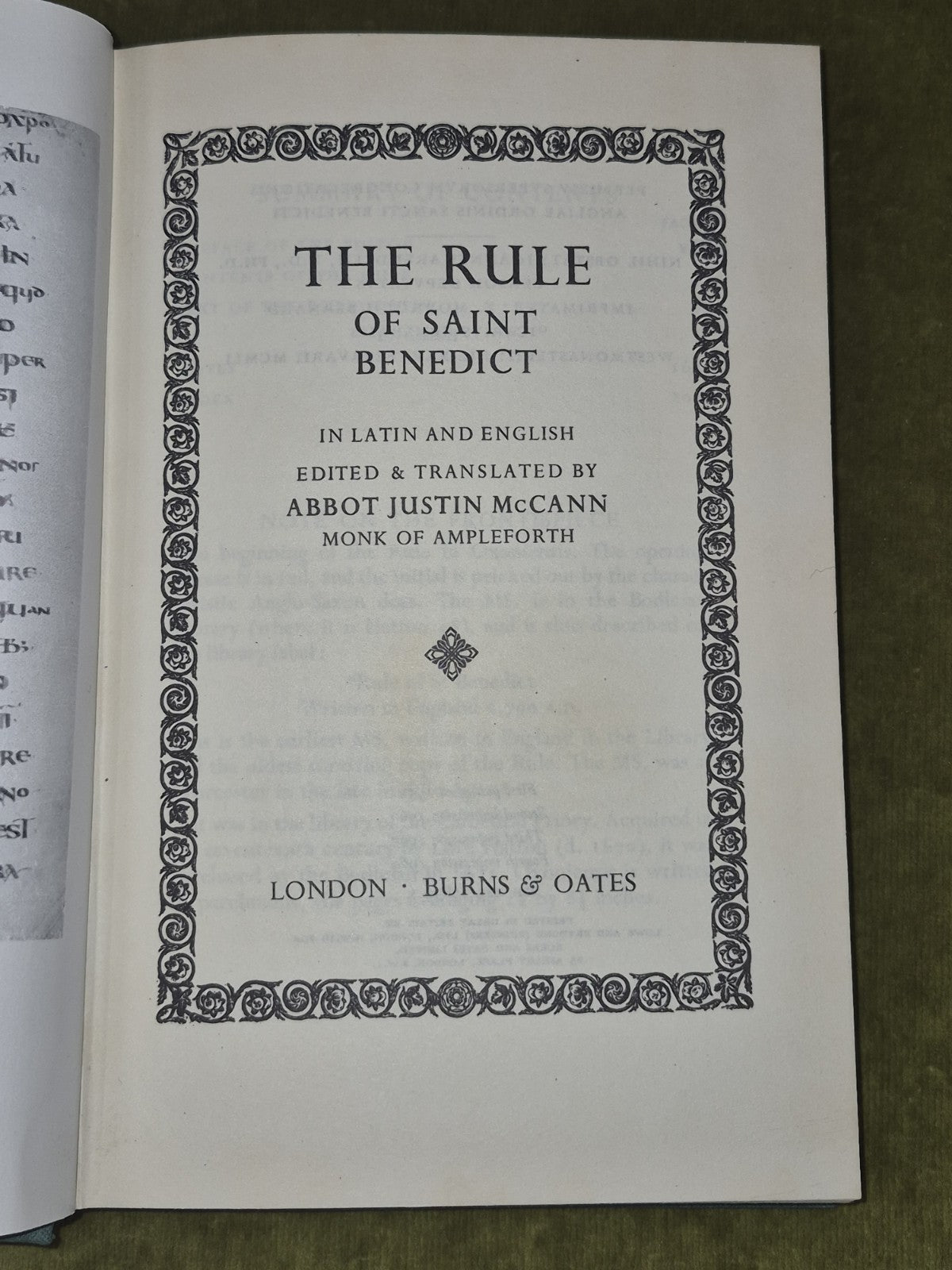 Rule of Saint Benedict Latin English Abbot Justin McCann Burns & Oates 19696