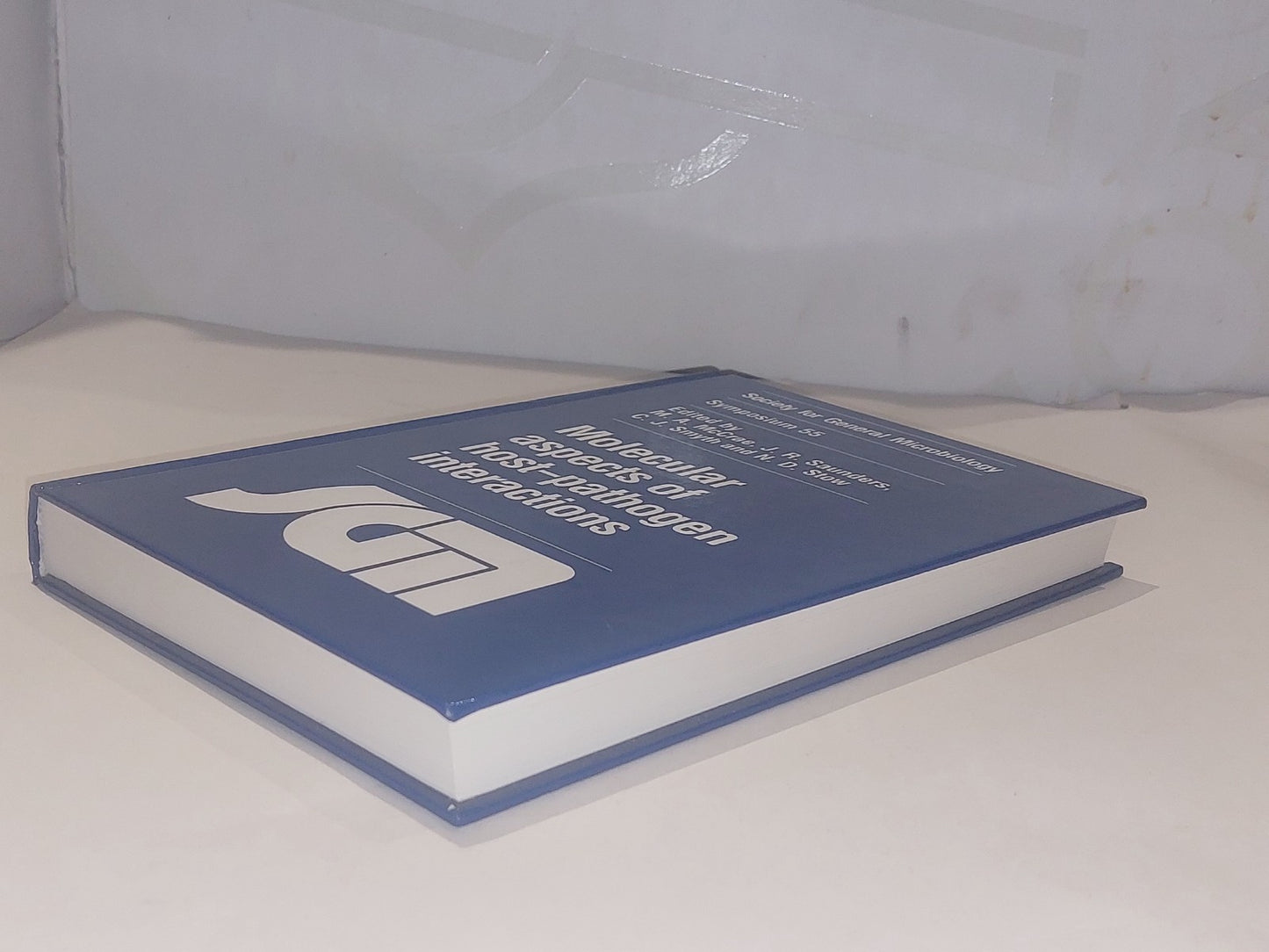 Molecular Aspects HostPathogen Interactions  McCrae Et Al (1997) Hb Book3