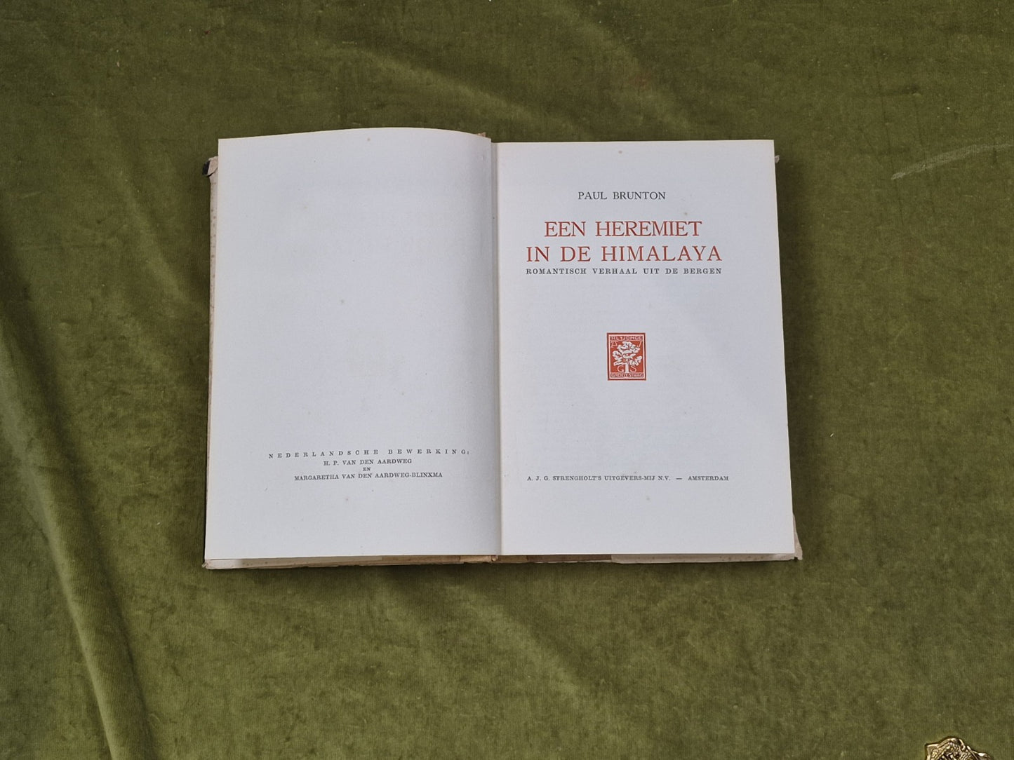 Een Heremiet in de Himalaya - Paul Brunton , A J G Strengholt HB DJ3