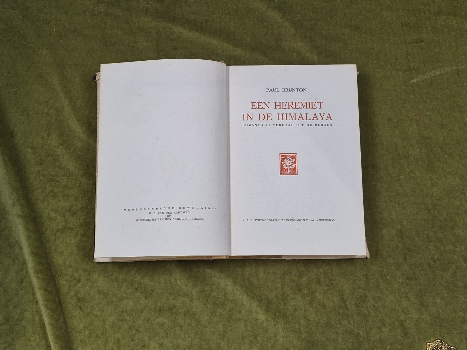 Een Heremiet in de Himalaya - Paul Brunton , A J G Strengholt HB DJ3