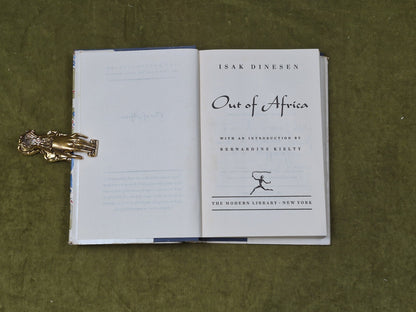 Out Of Africa by Isak Dinesen vintage 1952 Modern Library HB DJ6