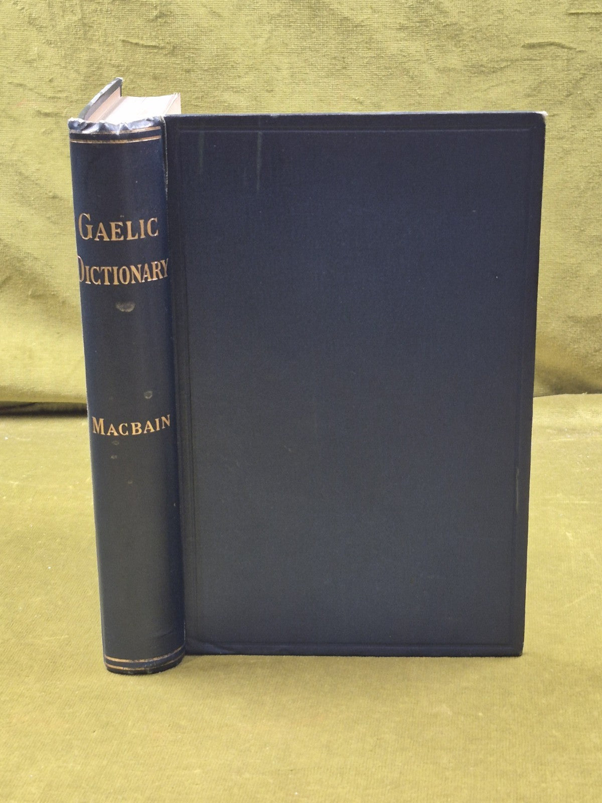 An Etymological Dictionary of the Gaelic Language - Alexander Macbain , 18960