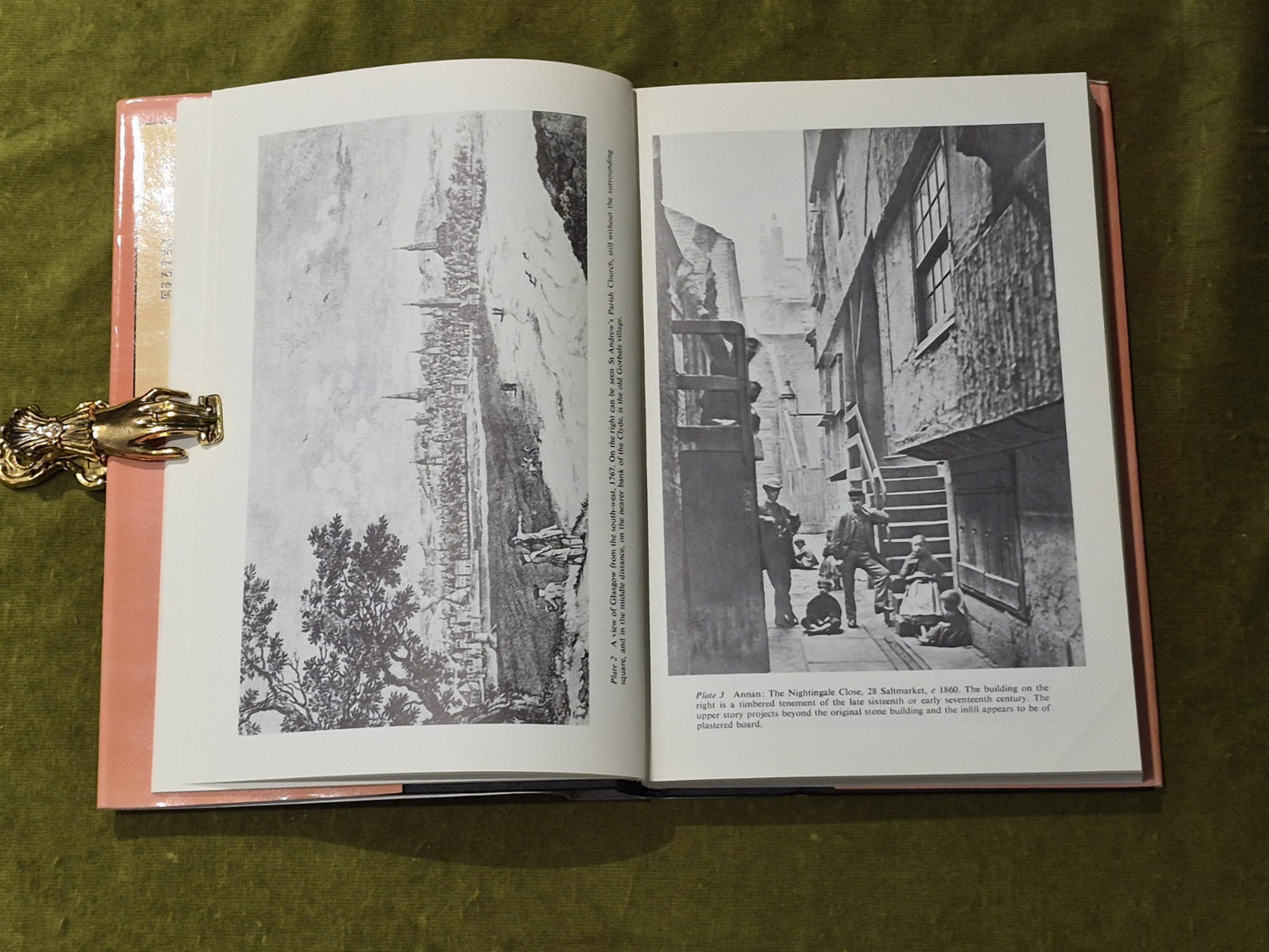 The Tenement - A Way Of Life - Frank Worsdall  1st Edition 1979 Chambers6