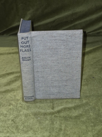 Put Out More Flags - Evelyn Waugh0