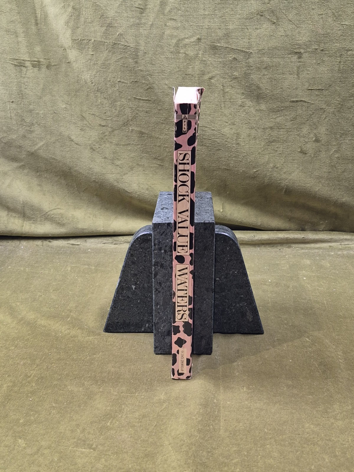 Shock Value : A Tasteful Book about Bad Taste by John Waters , 1981 Paperback2