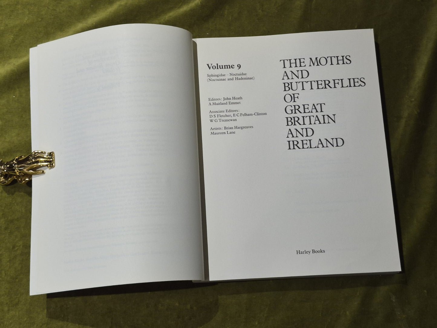 The Moths and Butterflies of Great Britain & Ireland Vol.9 Paperback3