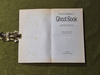 Lord Halifax's Ghost Book: a collection of true stories - Fontana 1973 Paperback5