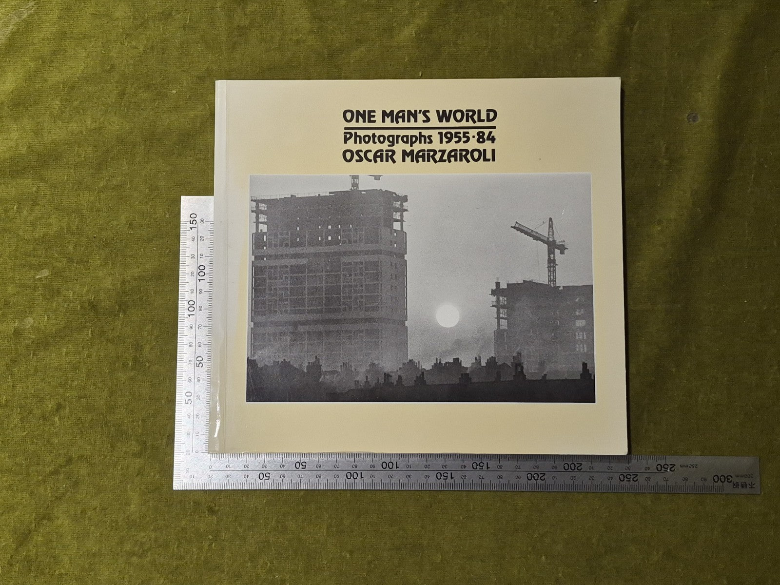 One Man's World Photographs 1955-1984 Oscar Marzaroli , Third Eye Centre 1st PB4