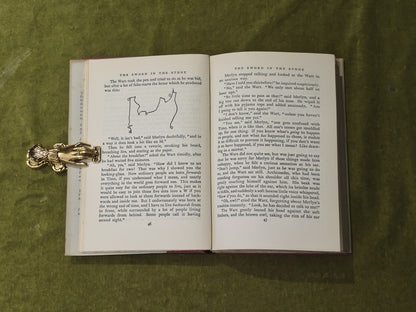 The Sword in the Stone - T H White , Collins St James Library 1950 HB DJ6