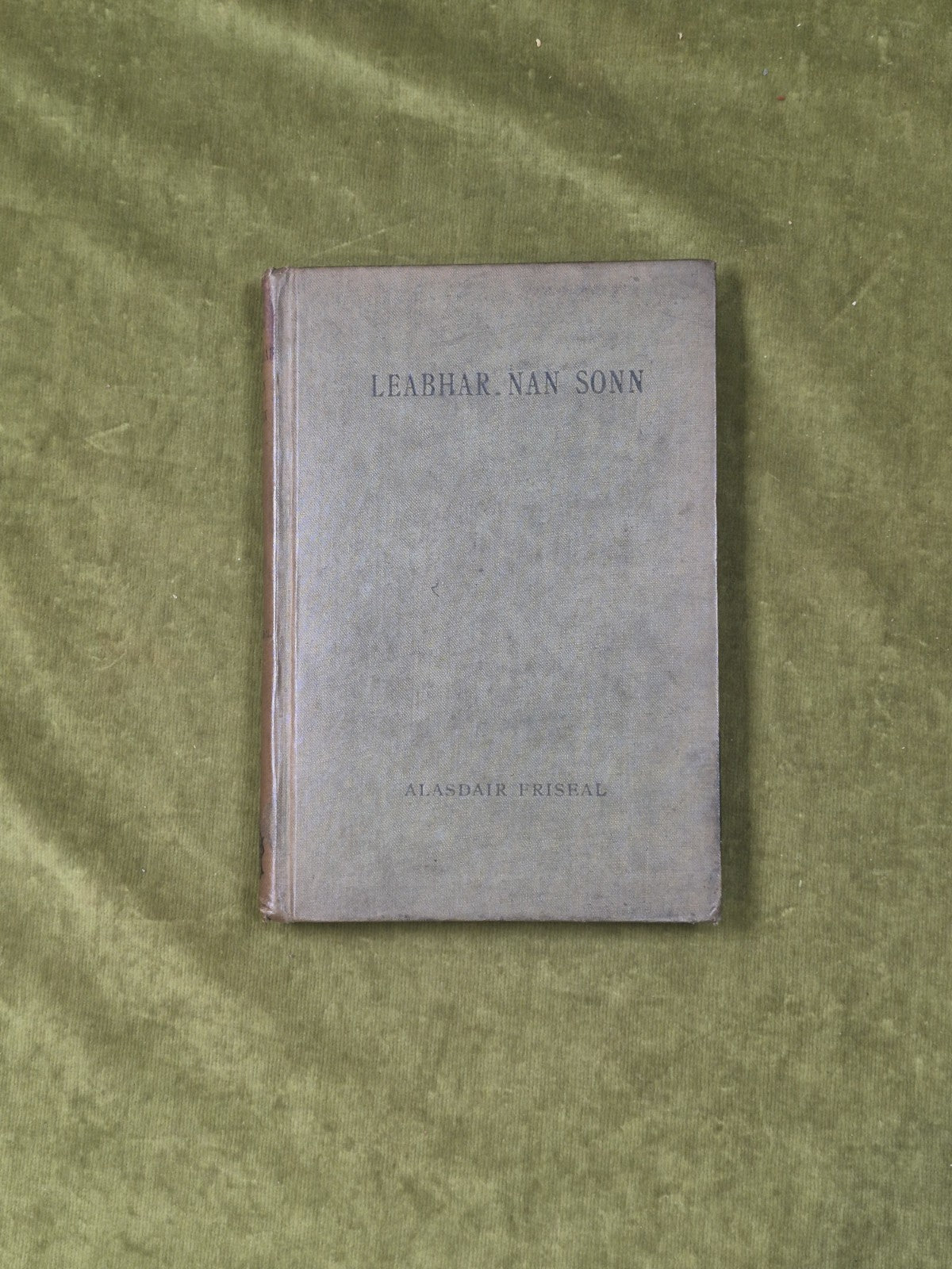 Leabhar Nan Sonn - Alasdair Friseal , Briggs 18970