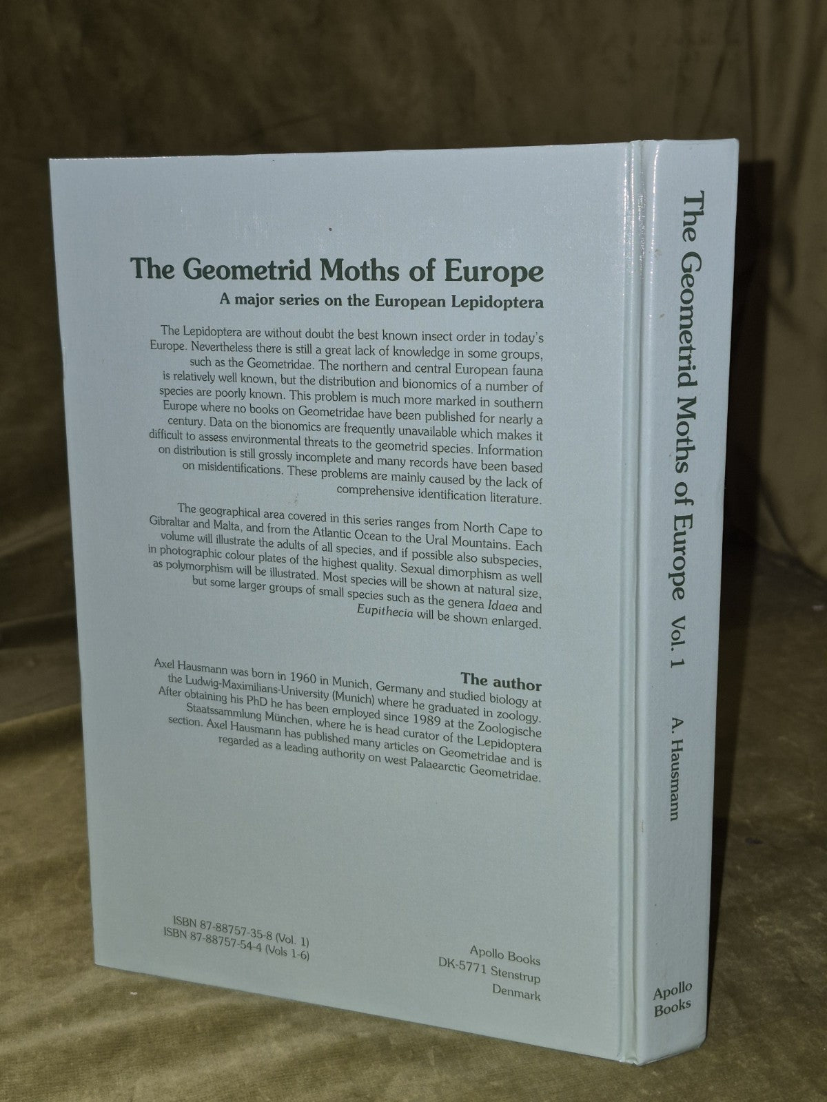 The Geometrid Moths Of Europe 20011