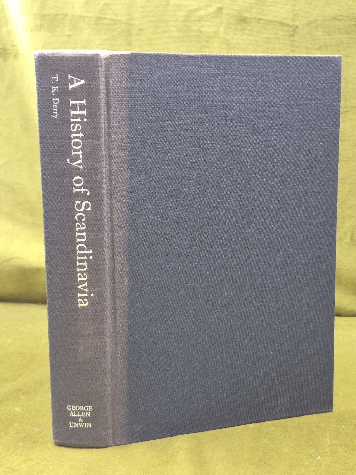 T.K. Derry A History of Scandinavia 1979 HB Nordic History Book COA3
