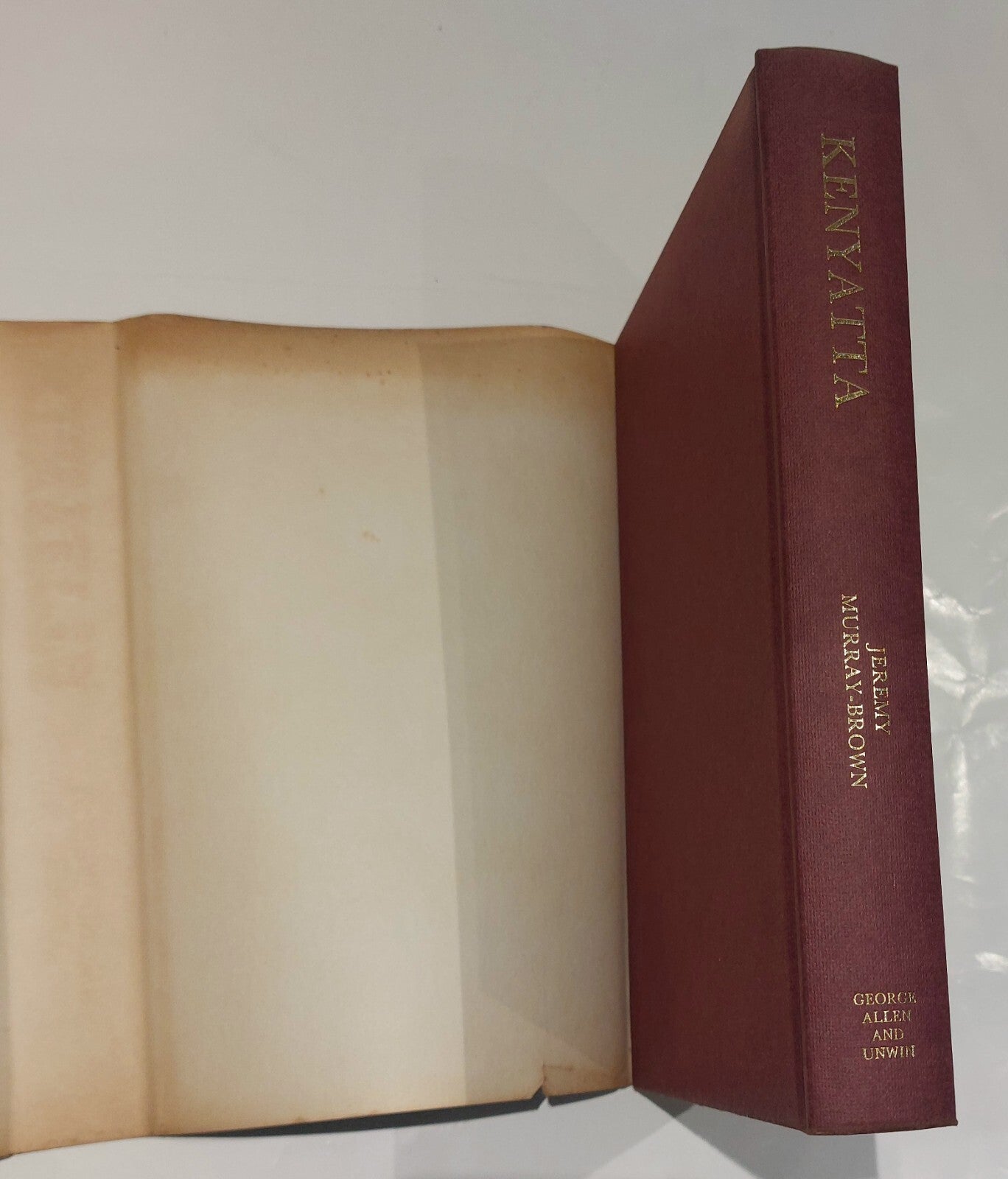 Kenyatta By Jeremy MurrayBrown, 1st Edition (1972) George Allen & Unwin3