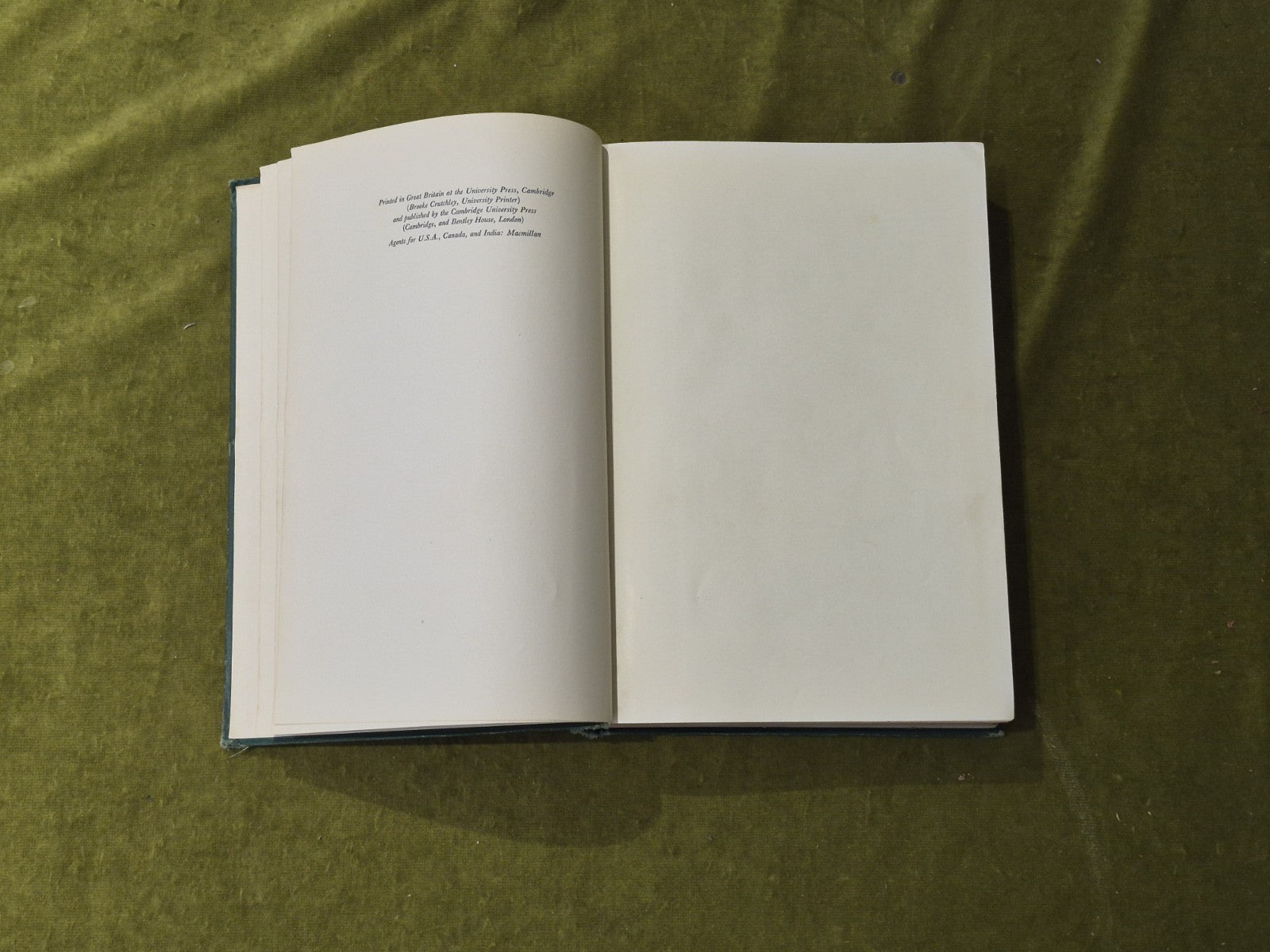 Medieval Lincoln - J W F Hill , Cambridge 1948 1st HB6