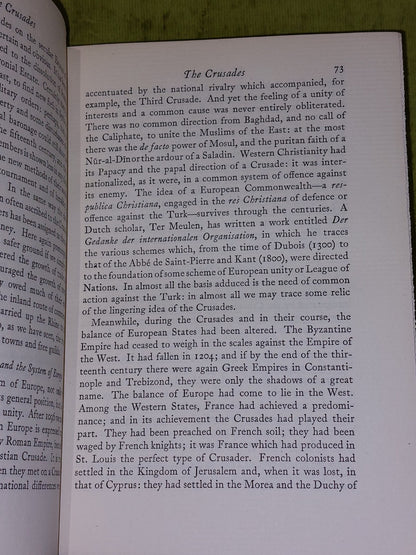 Arnold & Guillaume  -  The Legacy of Islam   (1931 1st ed)4