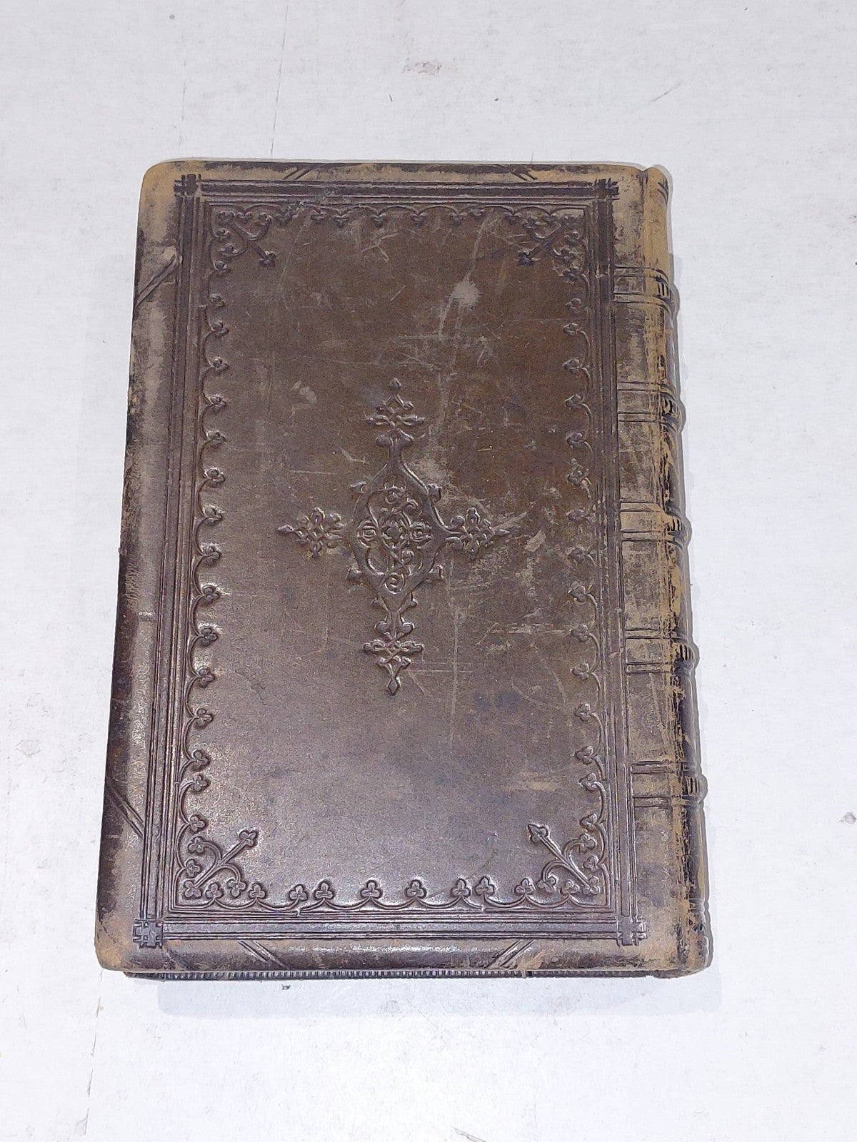 Thomas Ingoldsby, The Ingoldsby Legends. 1858 Leather Bound, Richard Bentley.2