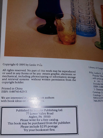 Popular '50s and '60s Glass: Color Along the River. By Leslie Pina Hb Book3