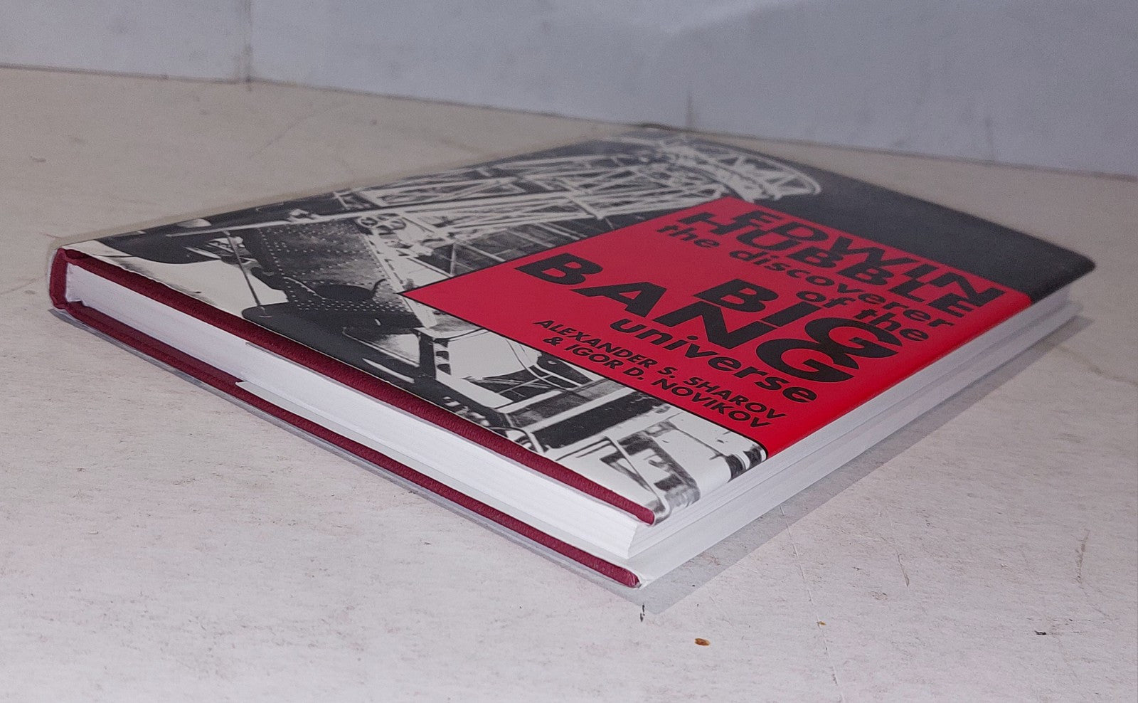 Edwin Hubble, The Discoverer of the Big Bang Universe (1993) Hb Book6