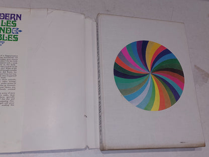 Modern Tales and Fables. Marie Kándlová  1969 Paul Hamlyn Publisher 3