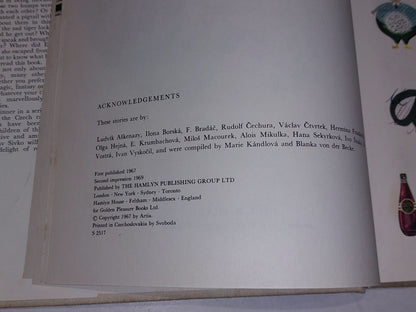 Modern Tales and Fables. Marie Kándlová  1969 Paul Hamlyn Publisher 6