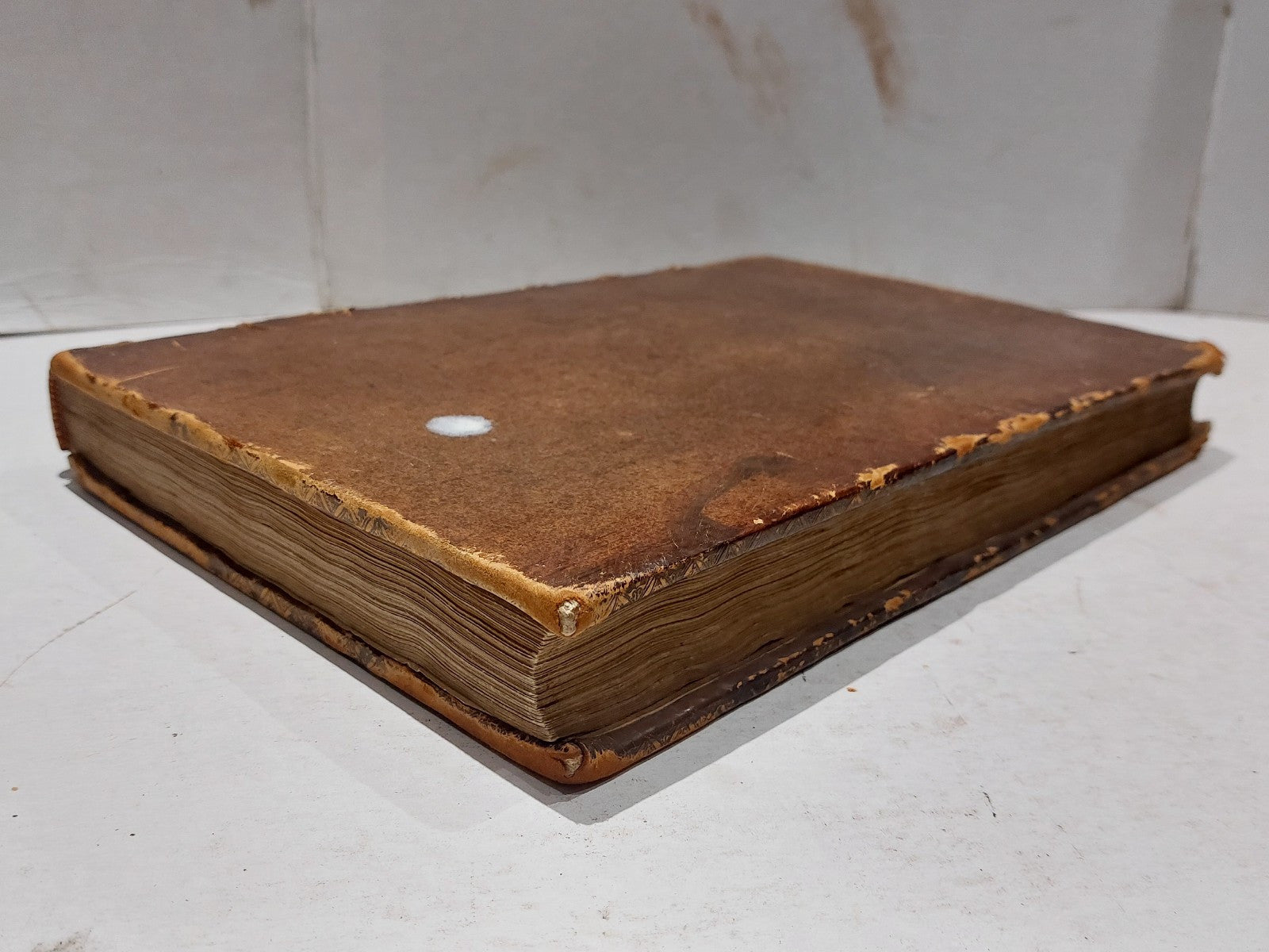 Lives & Characters Of The Officers Of The Crown [Vol.1] 1726, By G. Crawfurd Hb 12