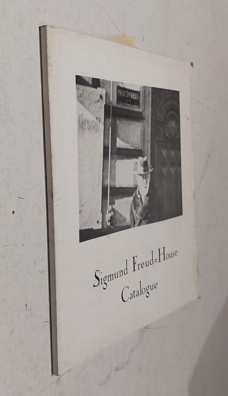 Sigmund Freud House - Catalogue Original 1975 Pb Book With Tickets For Entry1