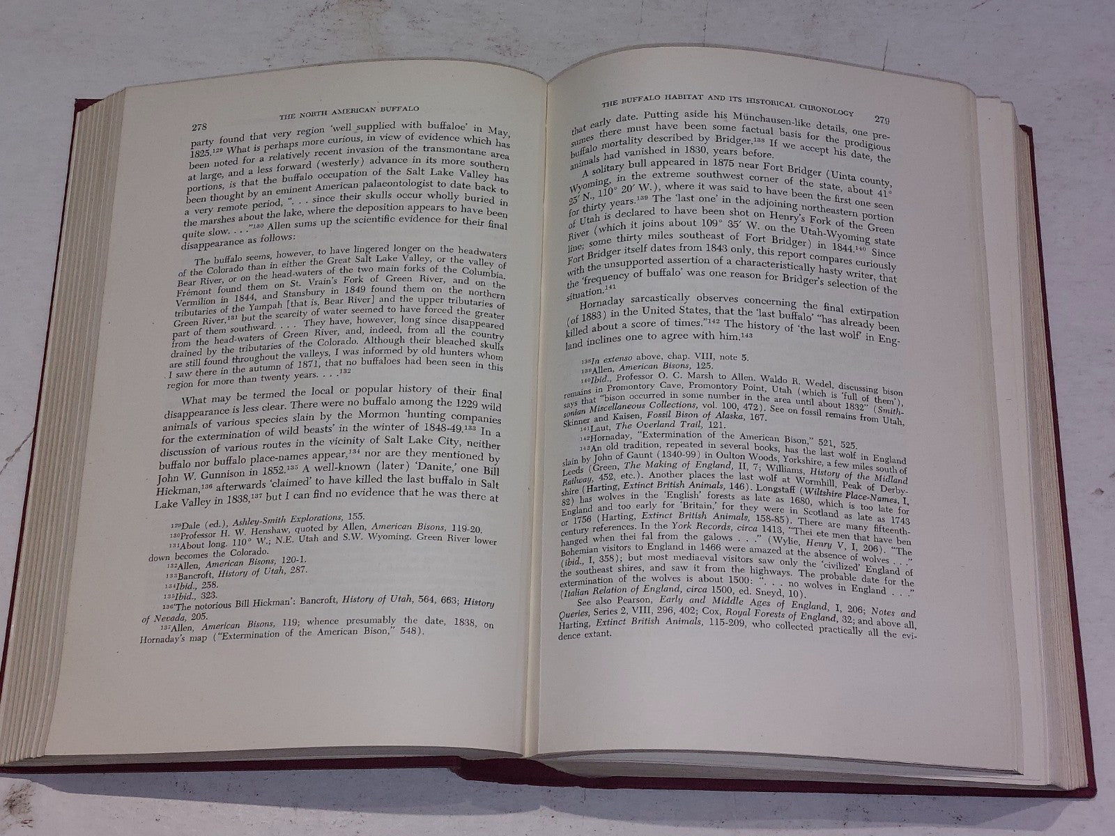 THE NORTH AMERICAN BUFFALO  Frank Gilbert Roe  1951  1st edition 5